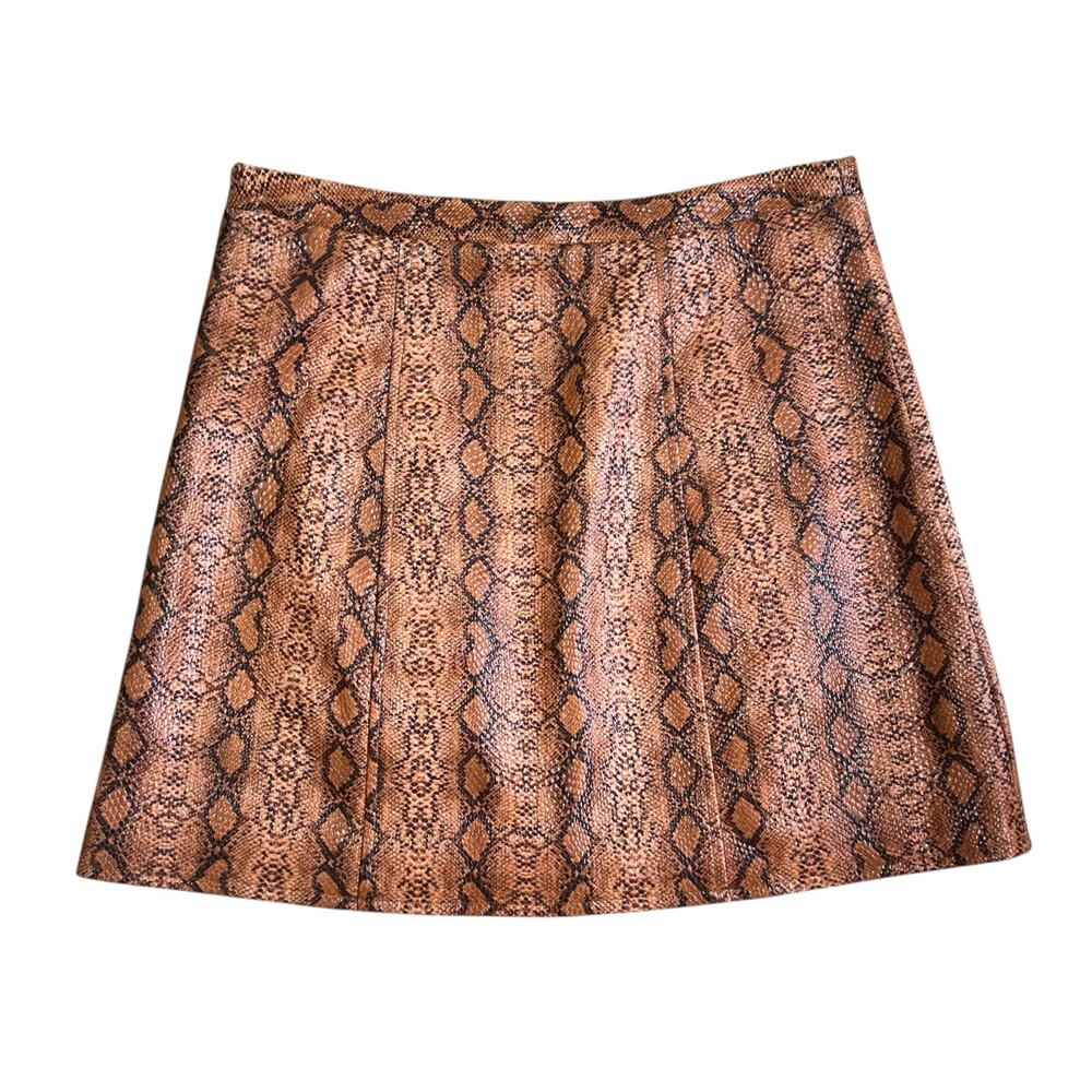 Urban Outfitters Snakeskin Print Faux Leather Mini Skirt Size Medium - Picture 3 of 8